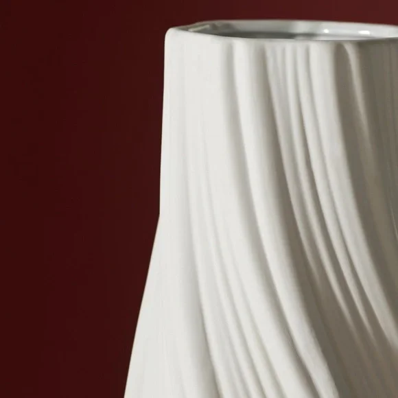 Sandro textured vase - Picture 2 of 10